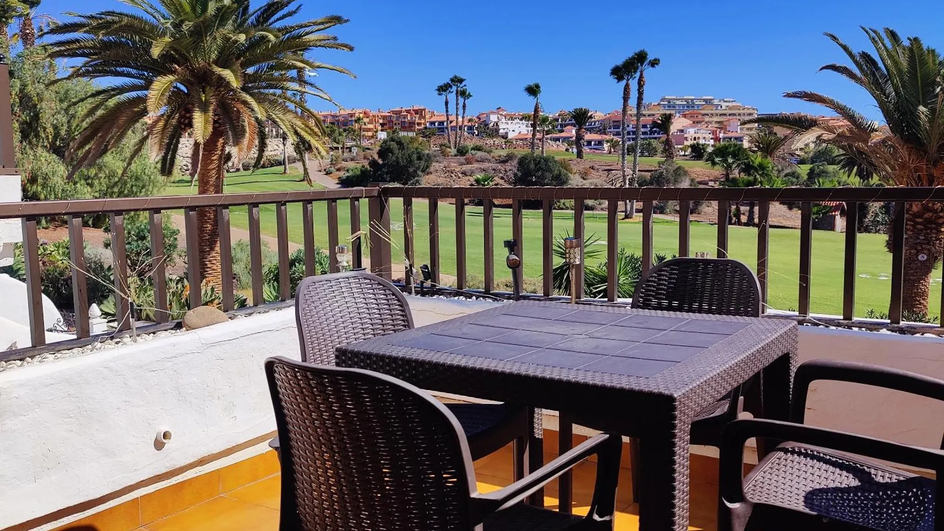 Two Bed Duplex Apartment With Spectacular Views San Miguel de Abona Spagna